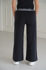 Flyaway UltraSoft Trousers – Seamless High-Rise Fit (Black Edition)