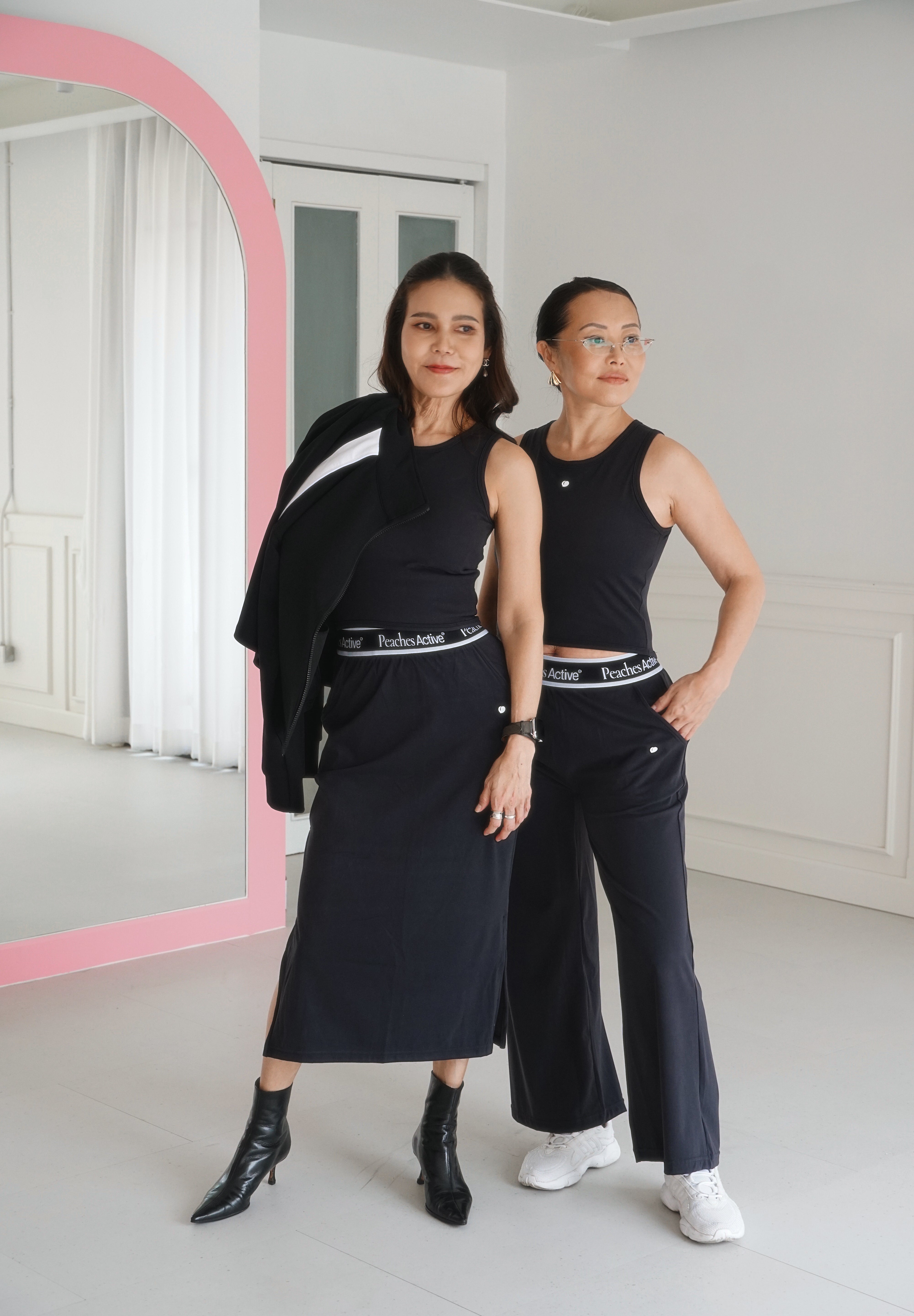 Flyaway Flow Skirt – Black Edition